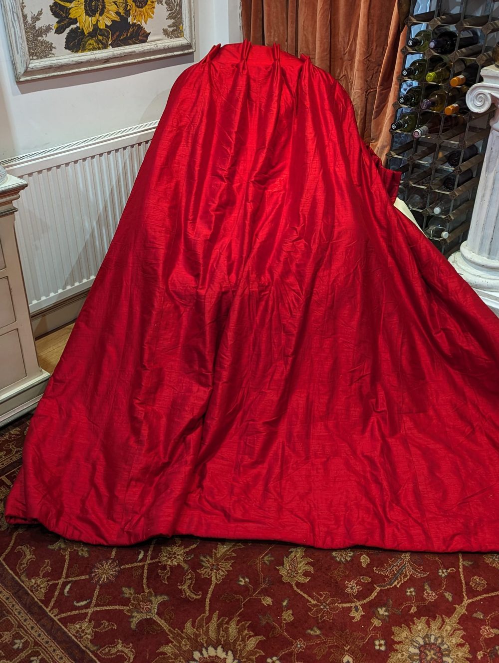 Lush Red Raw Silk Second-Hand Curtain with Pinch Pleats and Interlining W173 D208
