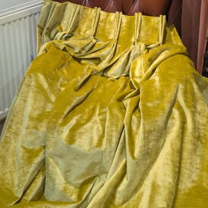 Lovely Gold Silk Velvet Pinch Pleat Second-Hand Door Curtain