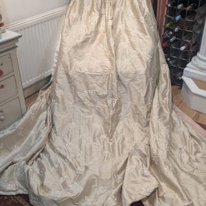 Lovely Cream Silk Pinch Pleat Second-Hand Curtains W254 D254