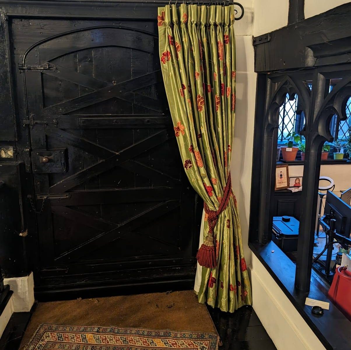 Lush Lime Green Goblet Pleat Silk Single Second-Hand Curtain W193 D230