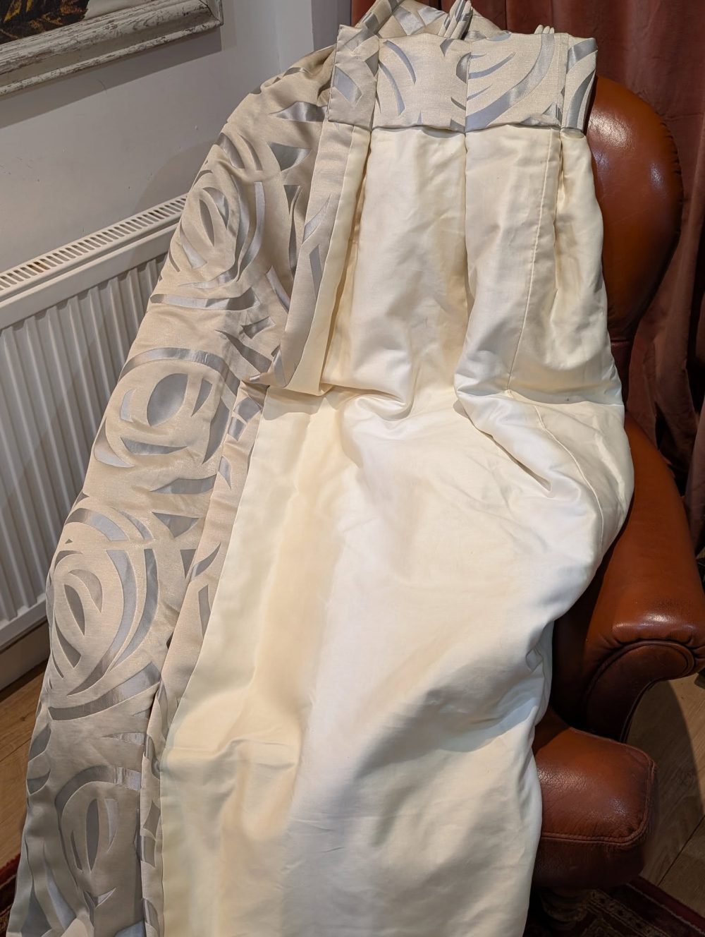 Cream & Silver Contemporary Pinch Pleat Second-hand Curtains W188 D236 - 6 Pairs Available - Image 7