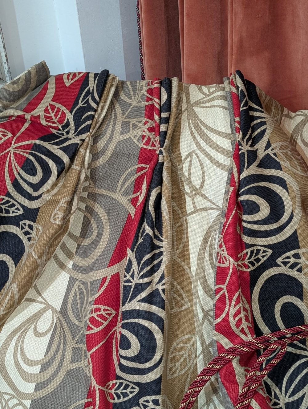 Red Black & Cream Harlequin 'Amalfi' Second-Hand Curtains W224 D230 - Image 6