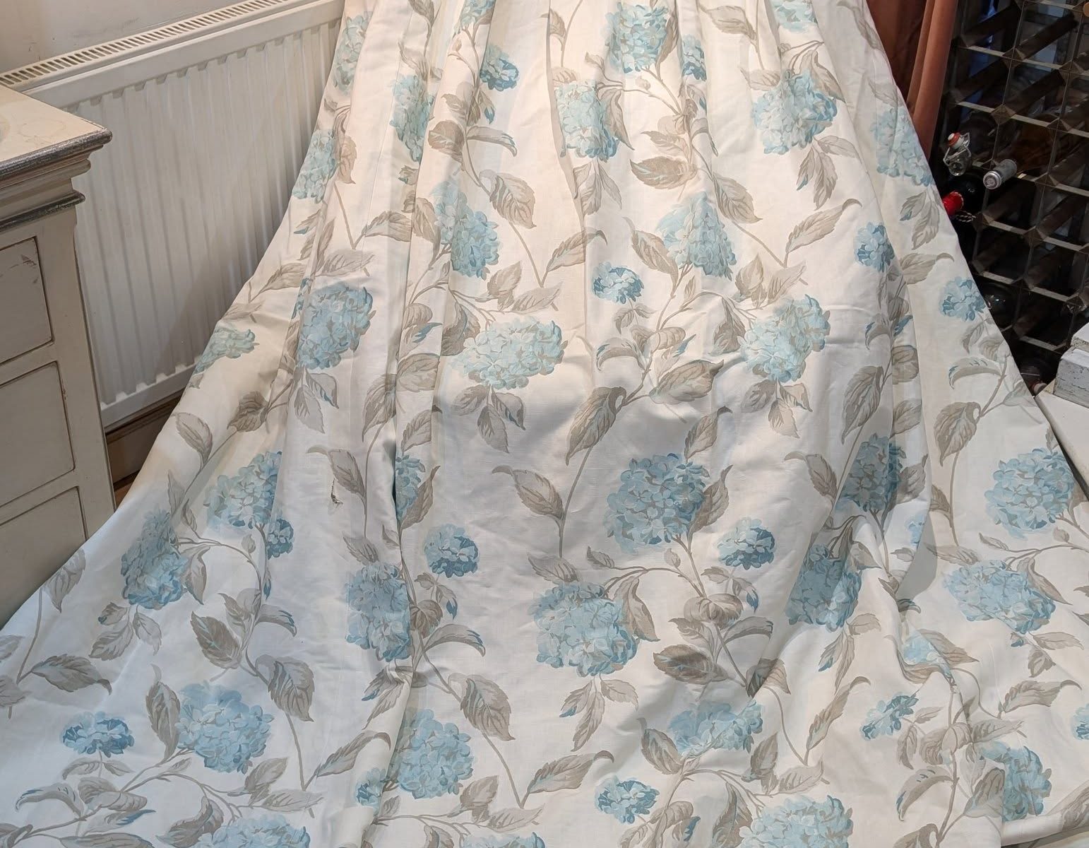 Single Vintage Laura Ashley 'Hydrangea' Second-Hand Curtain W165 D218