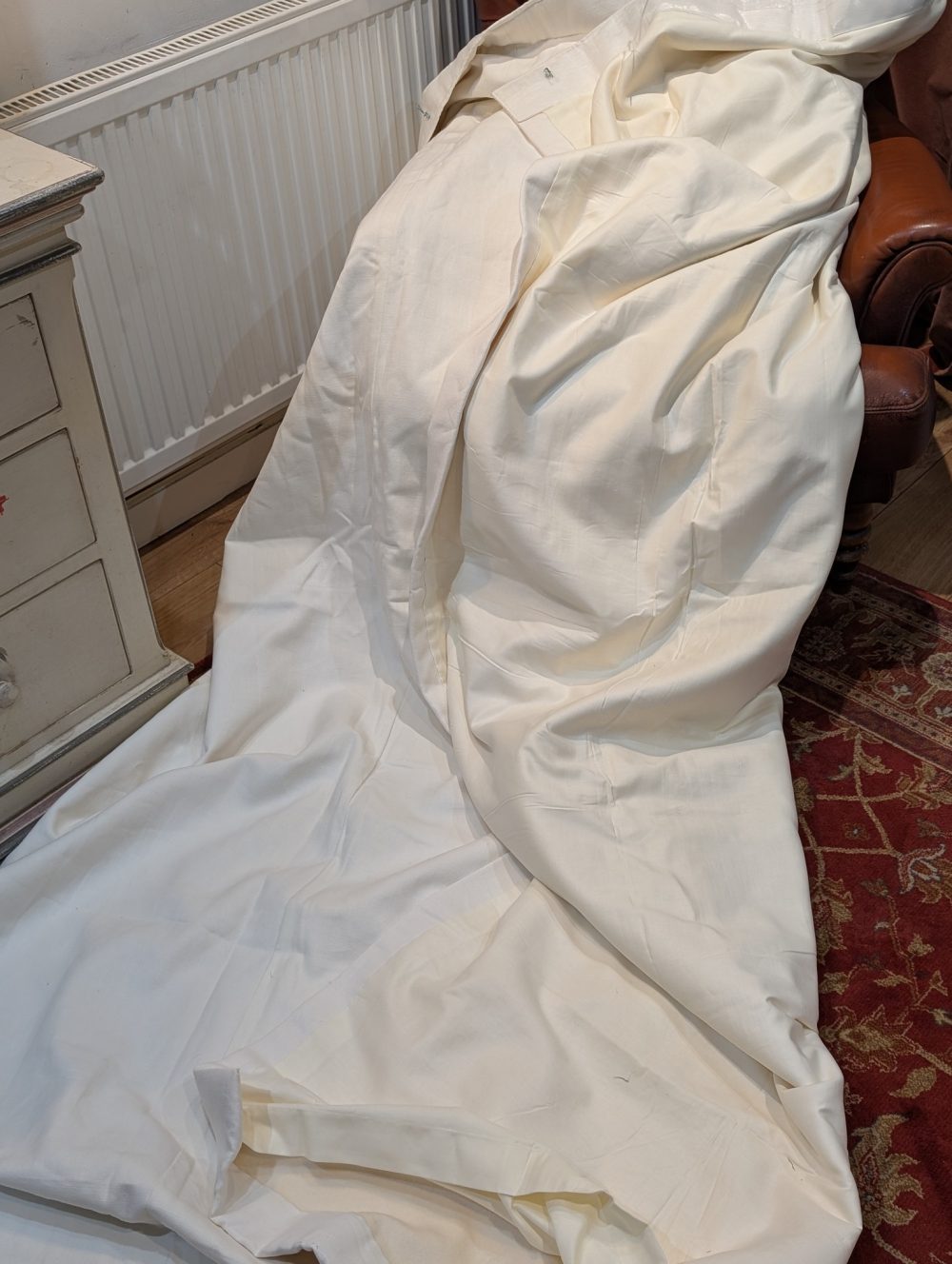 Fab Long Cream Rose Uniacke Linen Second-Hand Curtains with Interlining W193 D272 - 2 Pairs Available - Image 7