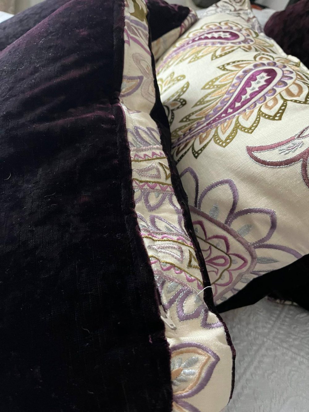 5 Beautiful Zoffany Fabric Cushions in 3 Variations - £45 per cushion - Image 9