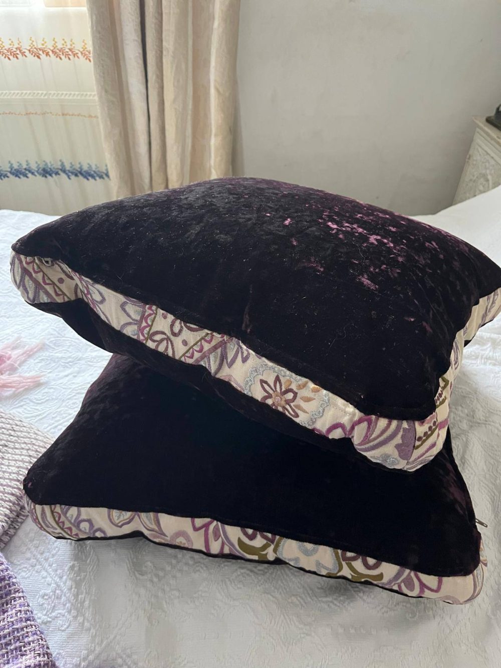 5 Beautiful Zoffany Fabric Cushions in 3 Variations - £45 per cushion - Image 10