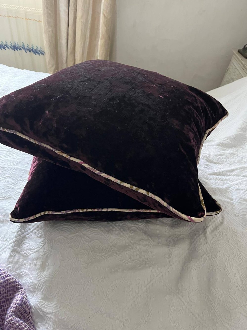 5 Beautiful Zoffany Fabric Cushions in 3 Variations - £45 per cushion - Image 11