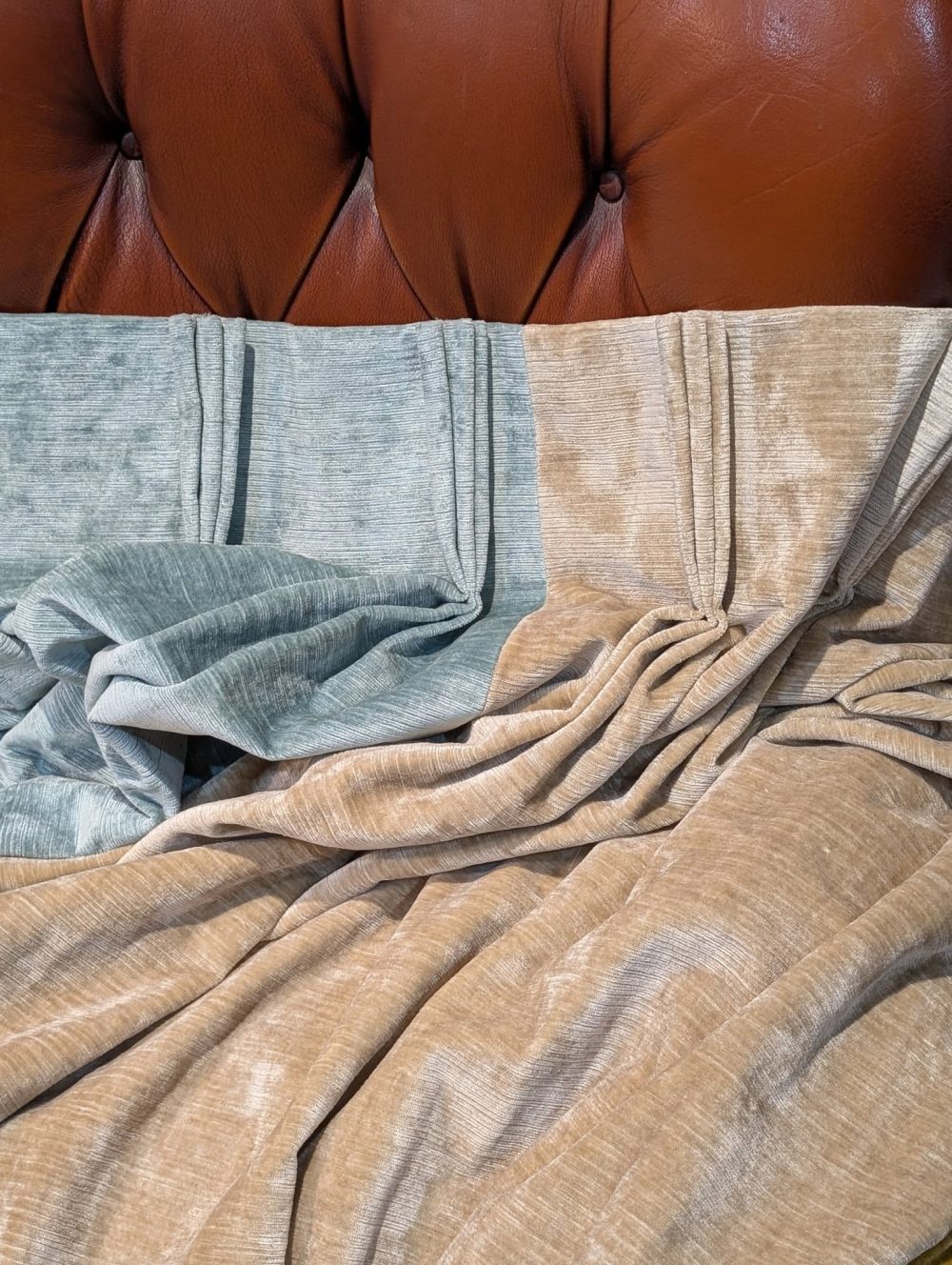 Fab Chenille Multi-Colour Pinch Pleat Second-hand Curtains W401 D277 - Image 7