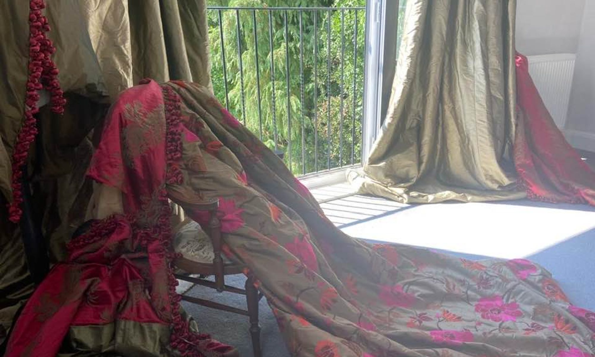 Contact Us Details for Divinely Vintage Interiors