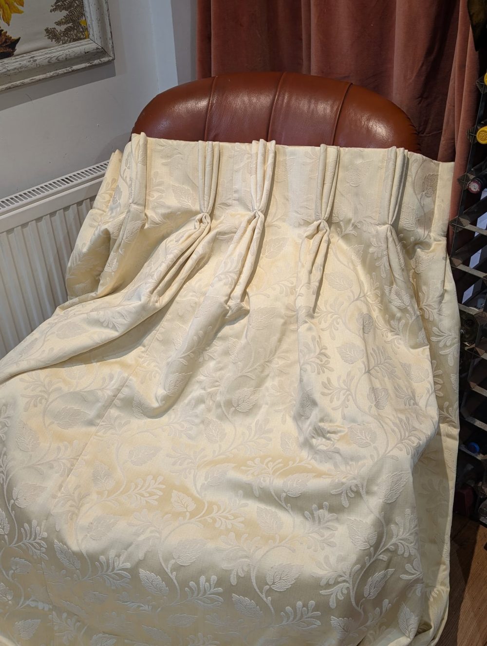Light Gold Damask Style Pinch Pleat Second-Hand Curtains W220 D253 - Image 6