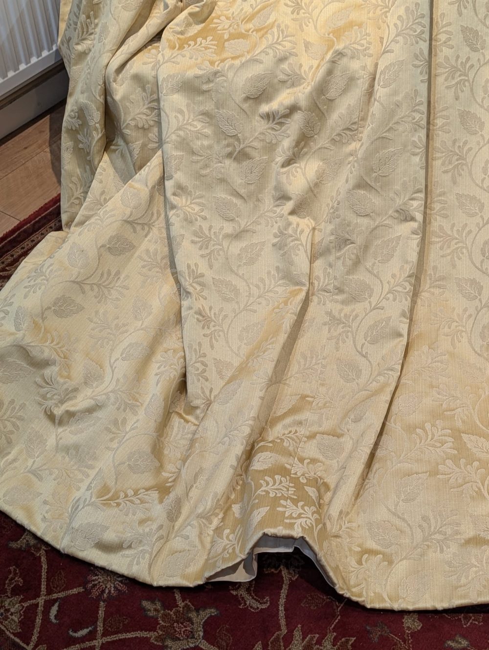 Gold Damask Second-Hand Curtains with an Attached Valance W250 D234 - Image 2
