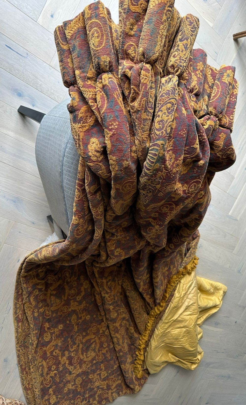 Stunning Wide Mulberry Goblet Pleat Second-Hand Curtains W406 D290 - Image 4