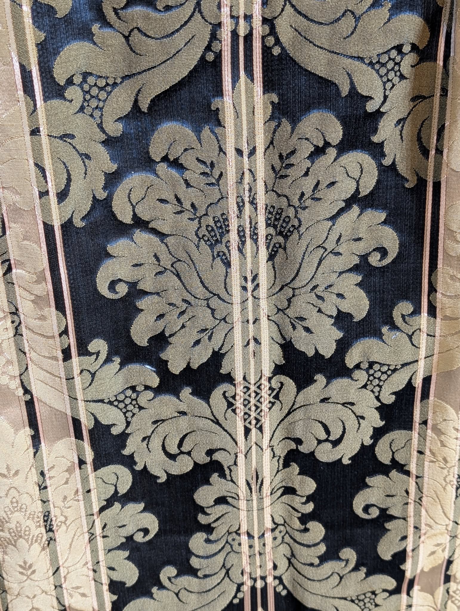 Black and Gold Damask Double-Sided Goblet Pleat Second-Hand Curtains W310 D277 - Image 4
