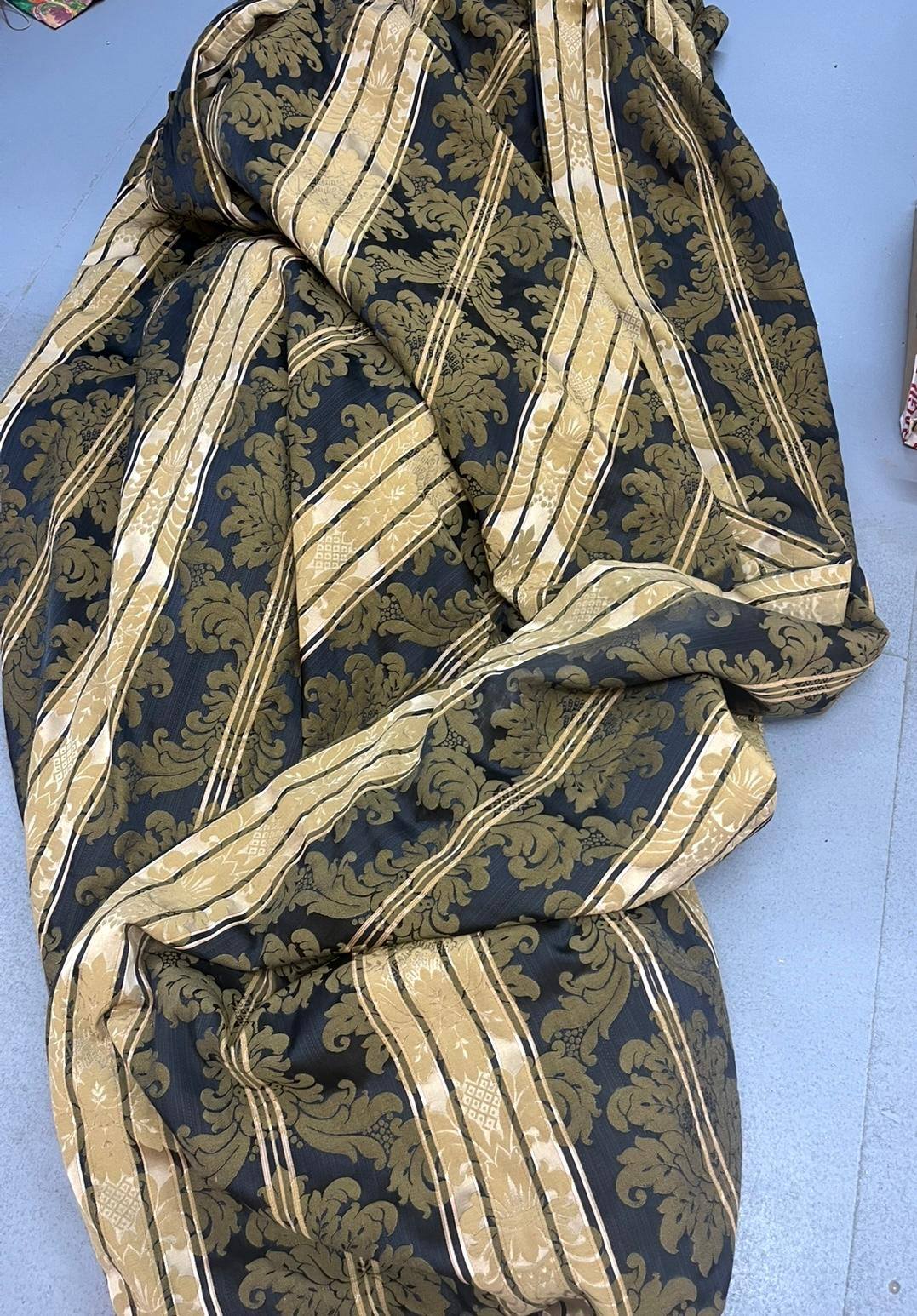 Black and Gold Damask Double-Sided Goblet Pleat Second-Hand Curtains W310 D277 - Image 8