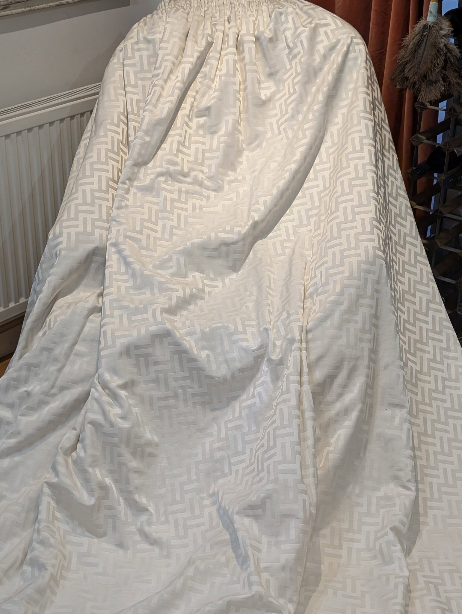 Very Long White Pencil Pleat Interlined Second-Hand Curtains W264 D320 - Image 4