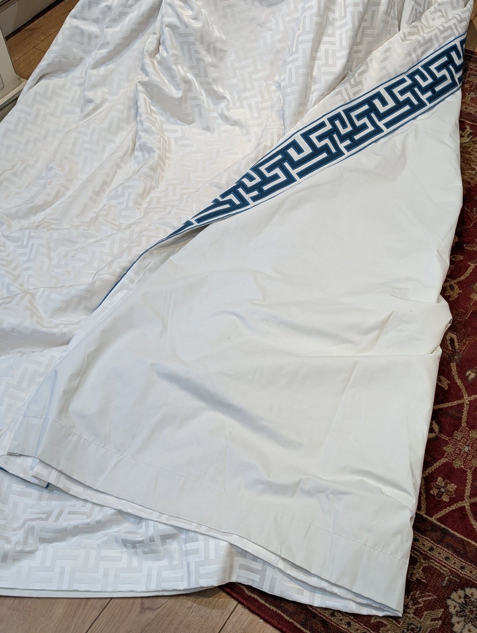 Very Long White Pencil Pleat Interlined Second-Hand Curtains W264 D320 - Image 5