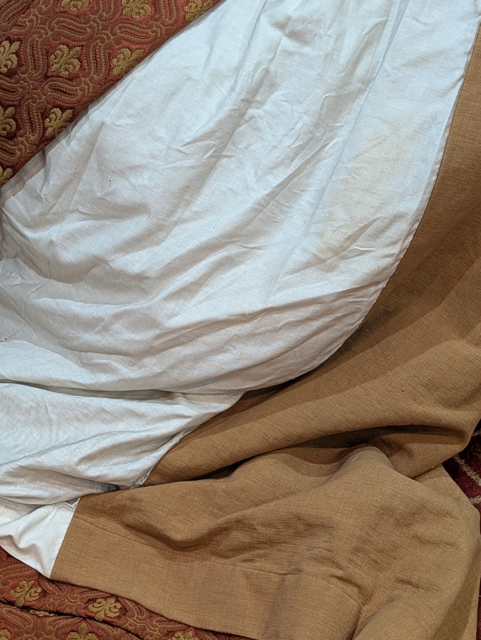 Terracotta Fleur de Lys Goblet Pleat Second-Hand Curtain - 2 Available (Different Sizes) - Image 5