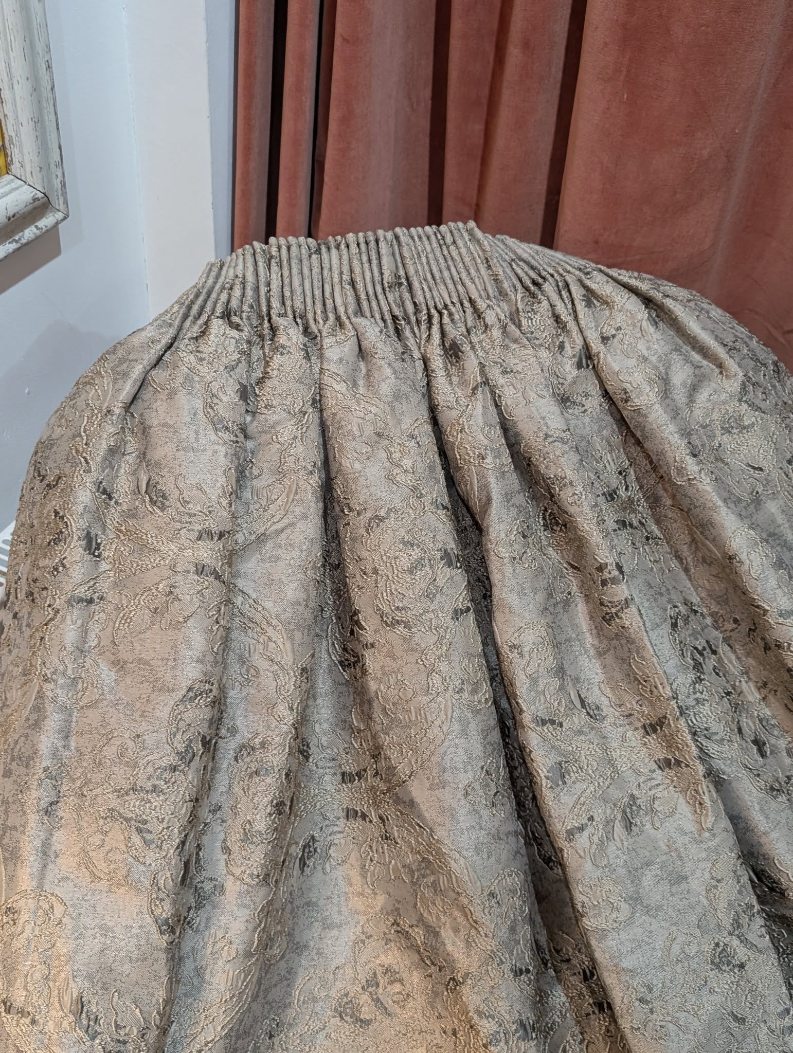 Taupe Lace Effect Pencil Pleat Second-Hand Curtains - W274 D277 - 2 Pairs Available - Image 6