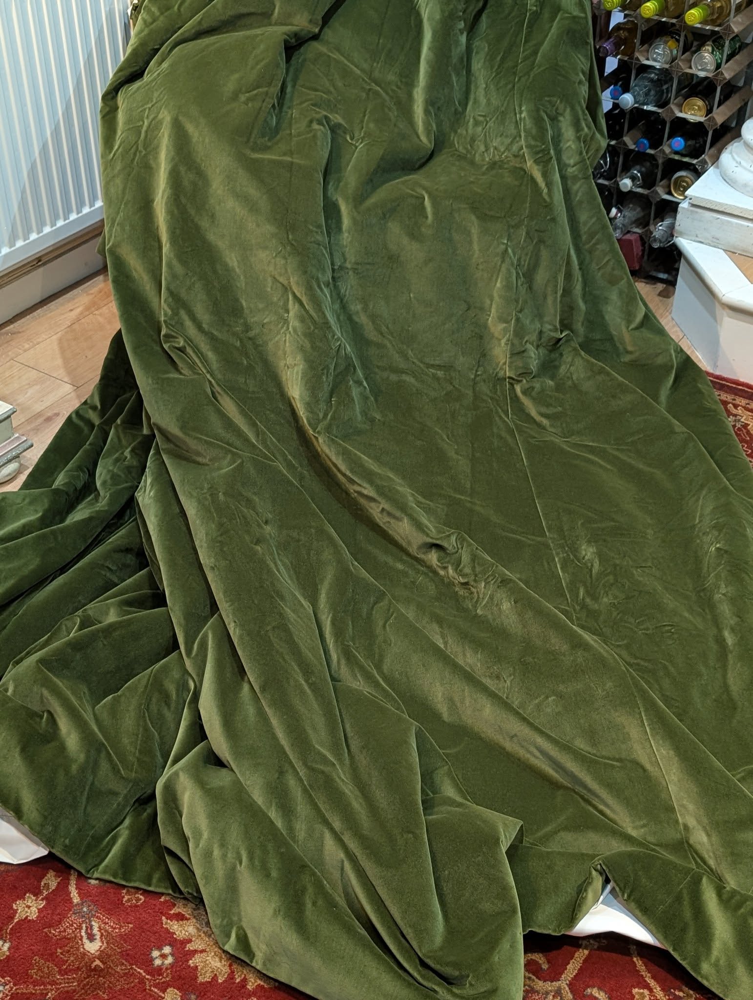 Fabulous Green Velvet Blackout Single Second-Hand Curtain W199 D282 - Image 3