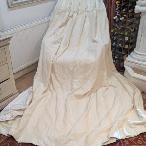 Great Value Cream Triple Pinch Pleat Second-Hand Curtains