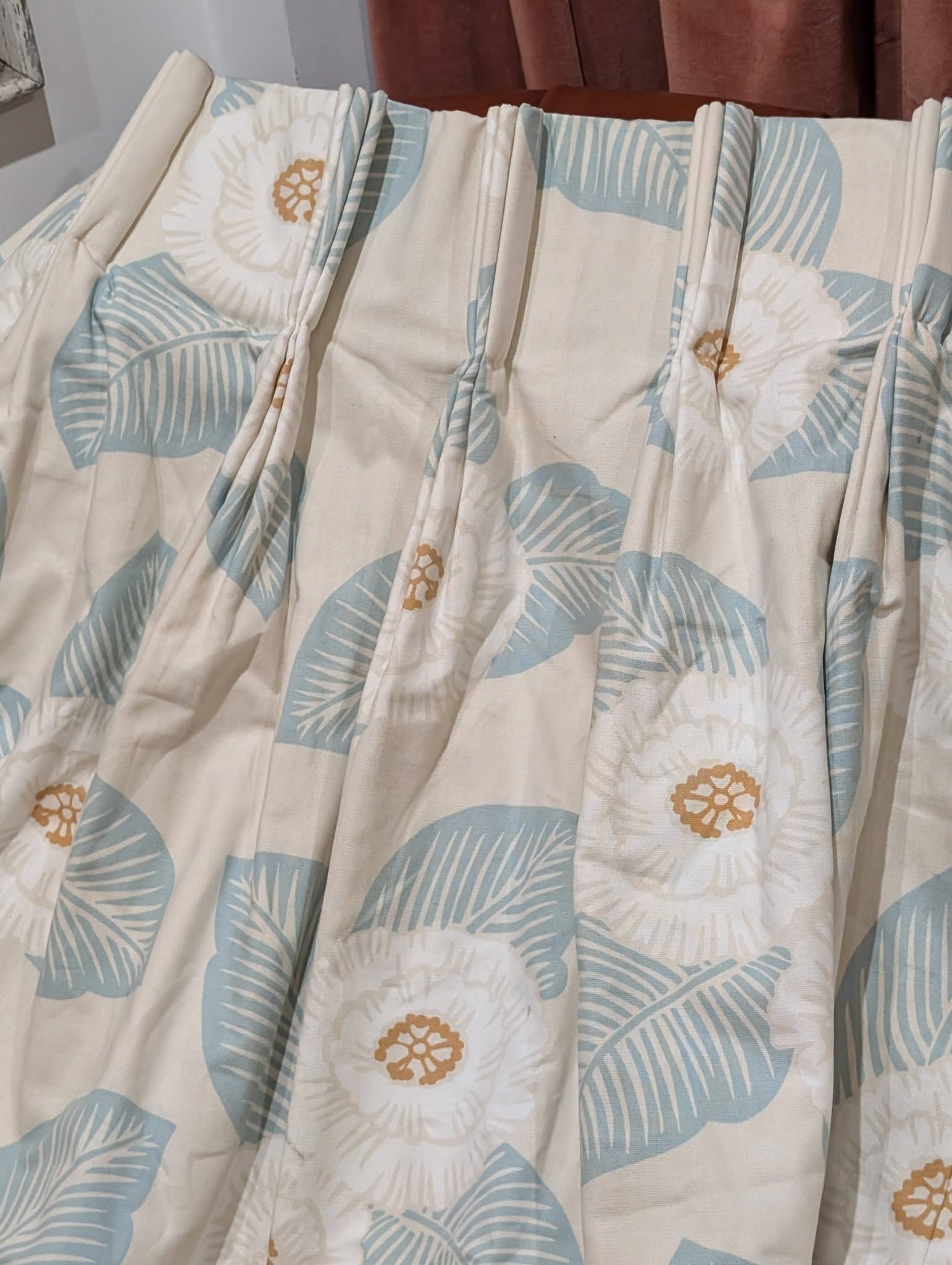 Very Wide Cream Palm Flower Pinch Pleat Second-Hand Curtains W330 D244 - Image 6