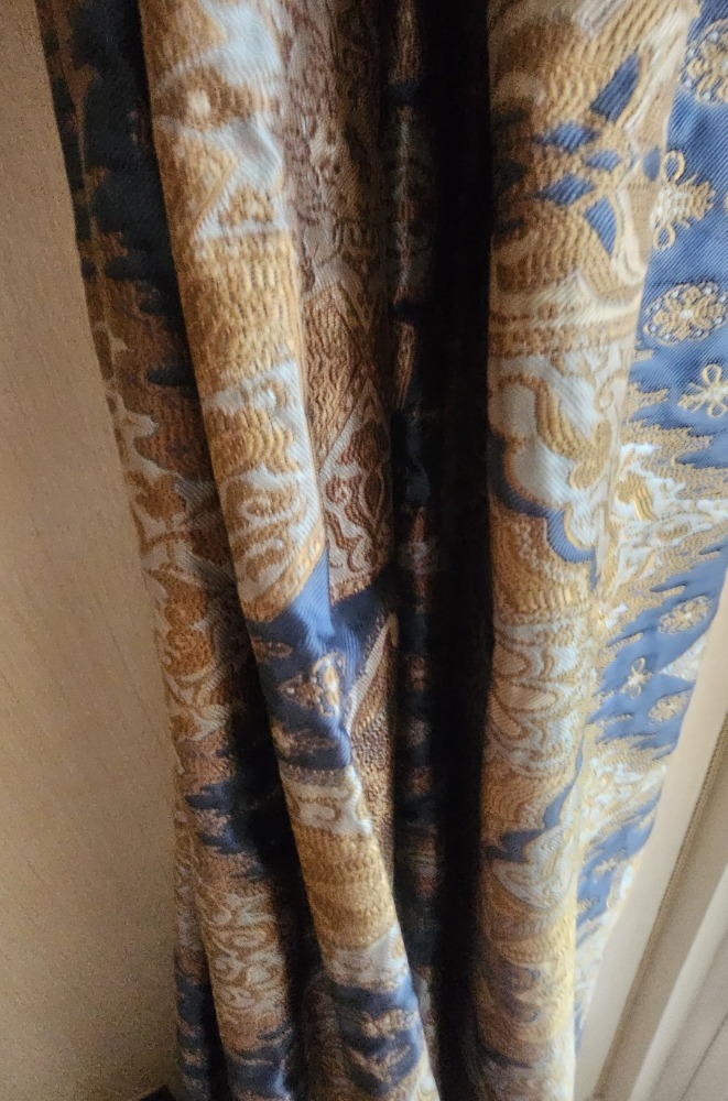 yvonne8 - Divinely Vintage Interiors