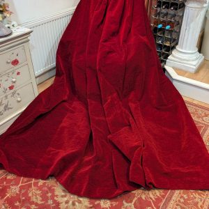 Single Vintage Red Chenille Tape Top Second-Hand Curtain W187 D249