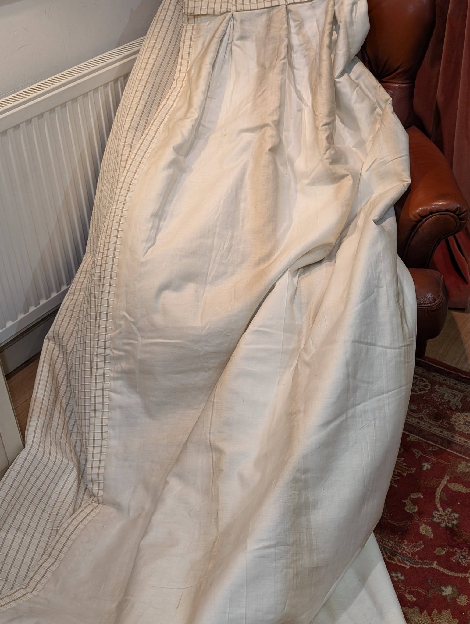 Cream Patterned Pinch Pleat Interlined Second-Hand Curtains W270 D240 - Image 7