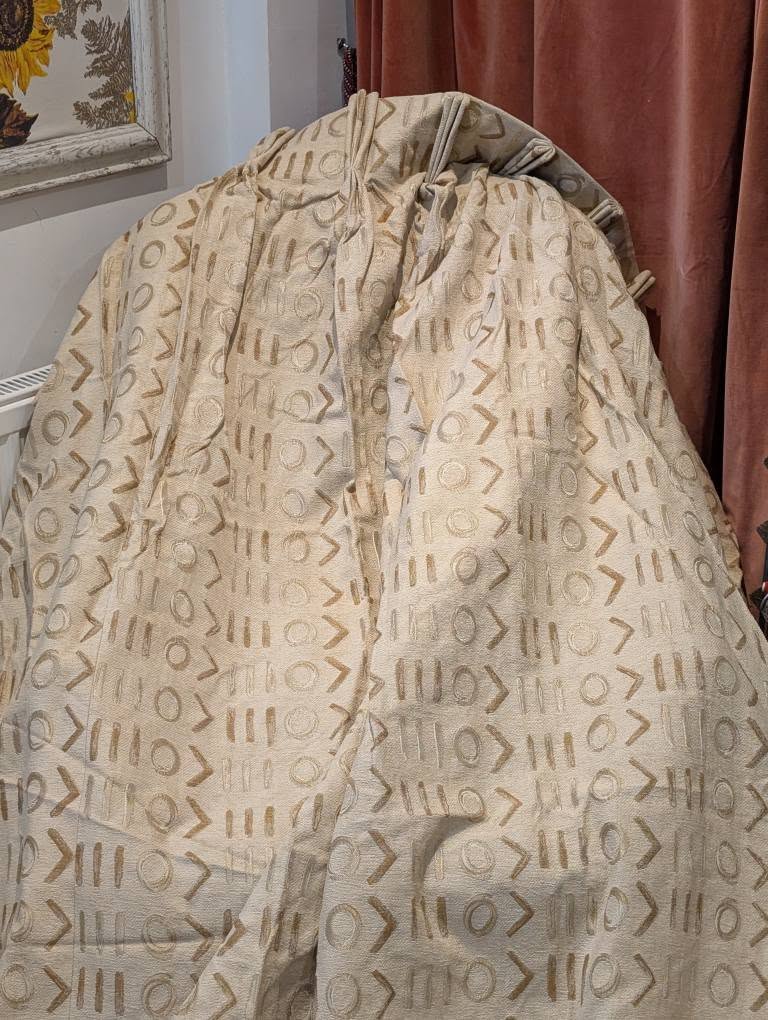 Extra Wide Cream Chenille Pinch Pleat Second-Hand Curtains - W384 D235 - Image 3