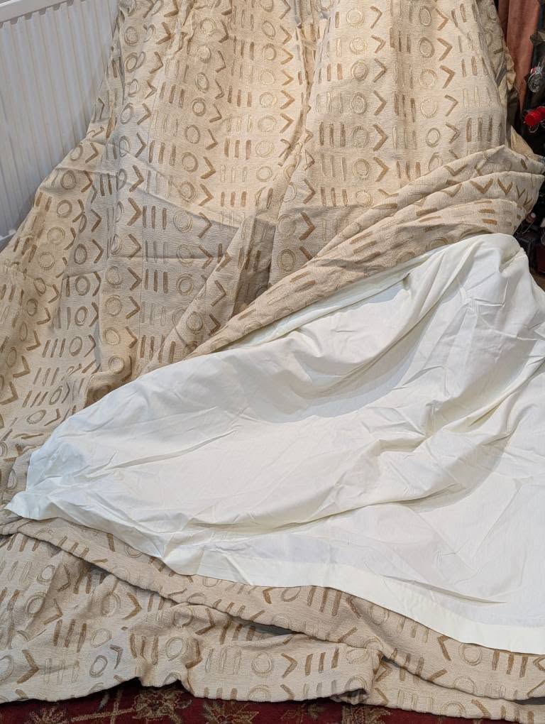 Extra Wide Cream Chenille Pinch Pleat Second-Hand Curtains - W384 D235 - Image 4