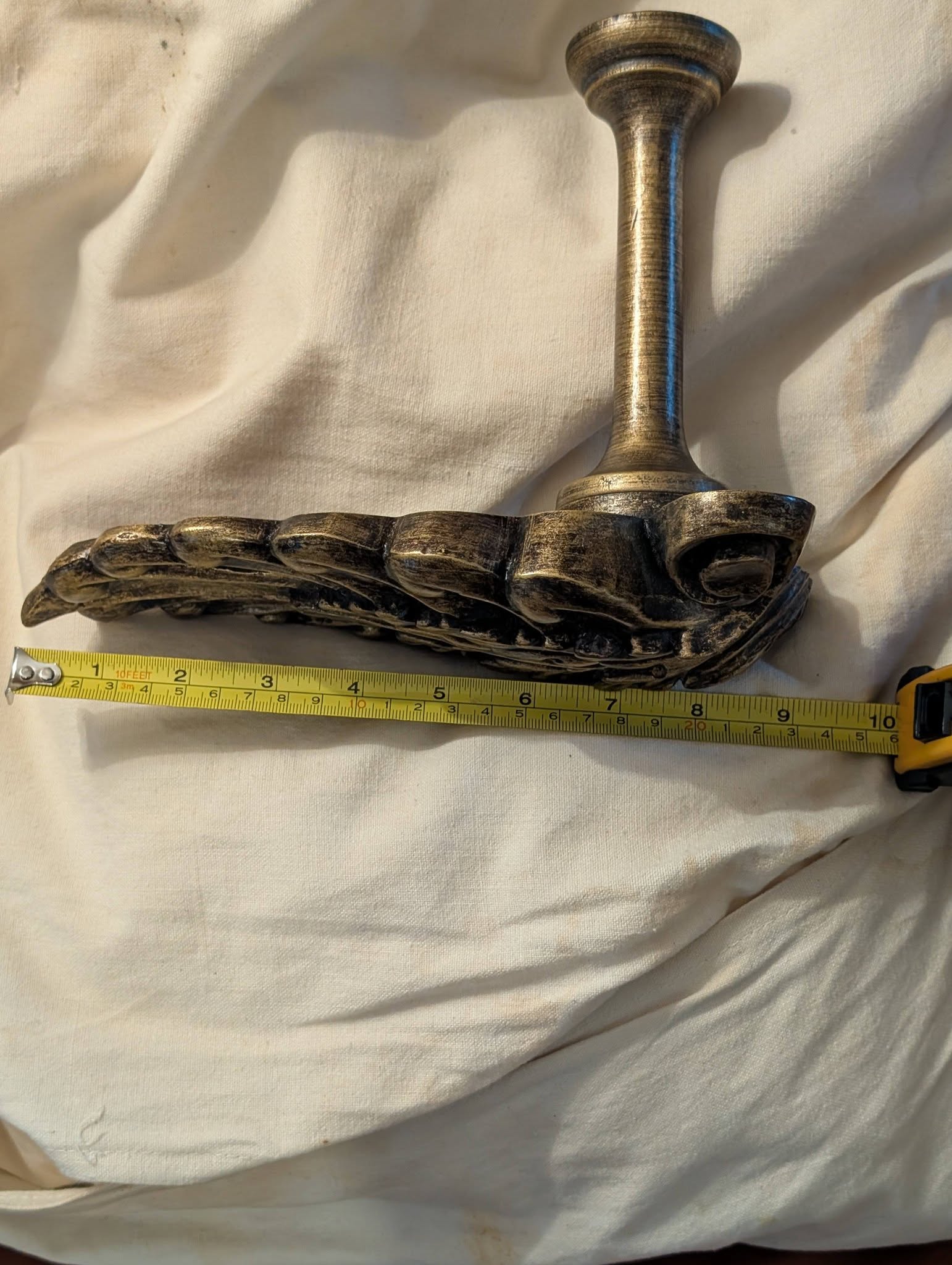 Antique Effect Gilt Finished Wooden Curtain Hold Backs - Image 4