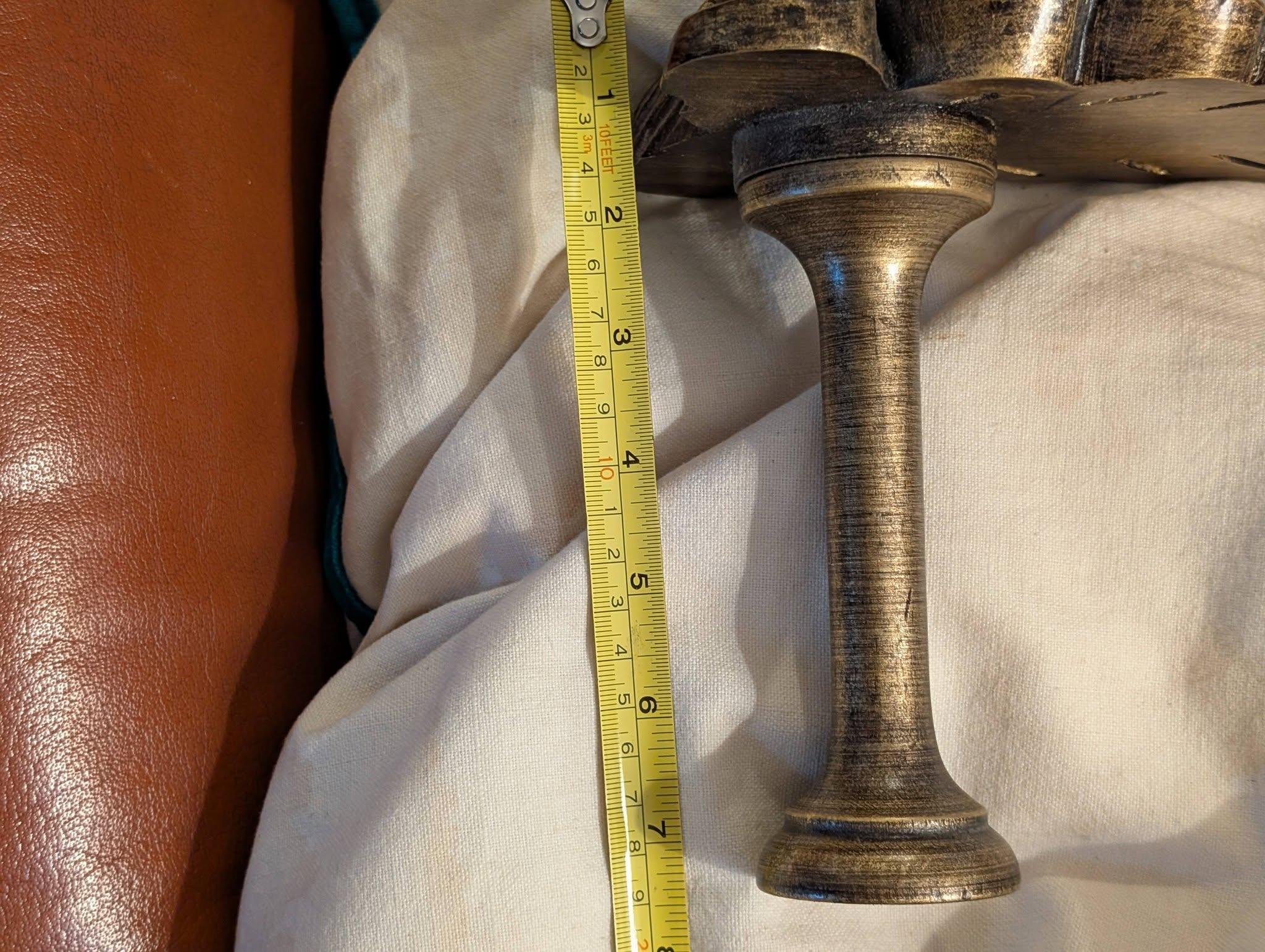 Antique Effect Gilt Finished Wooden Curtain Hold Backs - Image 5