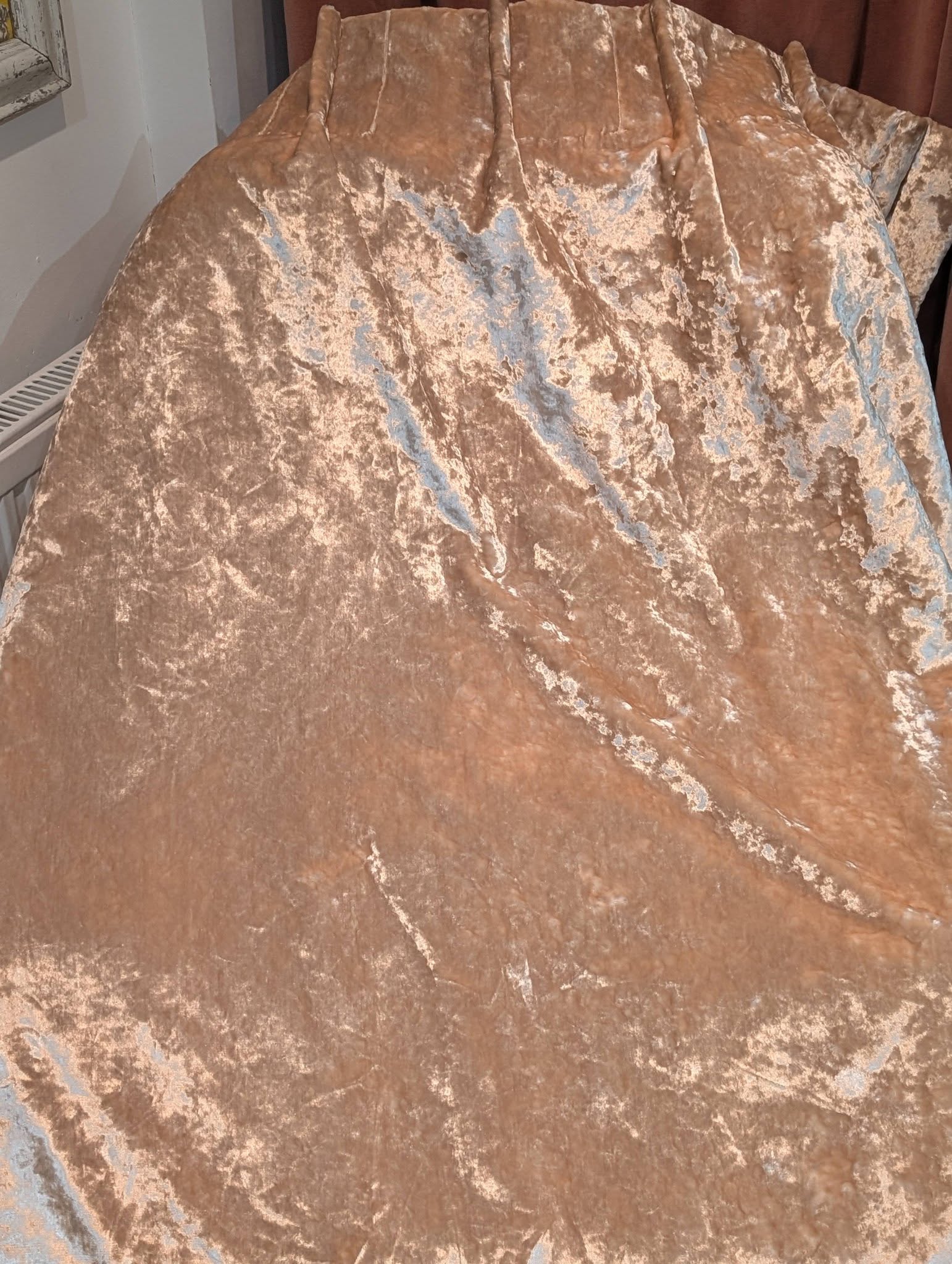 Champagne Crushed Velvet Pinch Pleat Second-Hand Curtains - Image 4